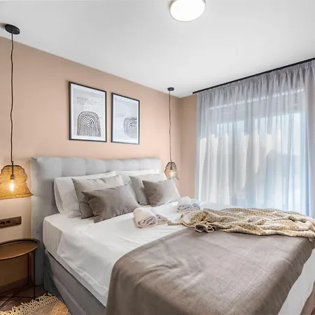Appartement Quercus Village App 2 Mit Jacuzzi By Interhome Karigador