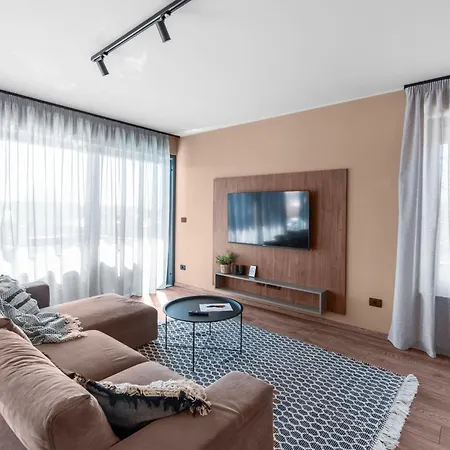 Quercus Village App 2 Mit Jacuzzi By Interhome * Karigador