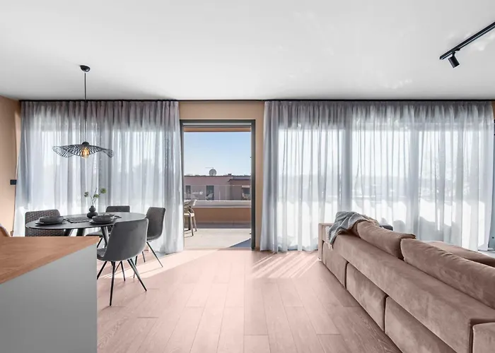 Quercus Village App 2 Mit Jacuzzi By Interhome Appartement Karigador