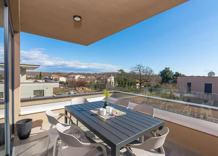 Appartamento Quercus Village App 2 Mit Jacuzzi By Interhome *