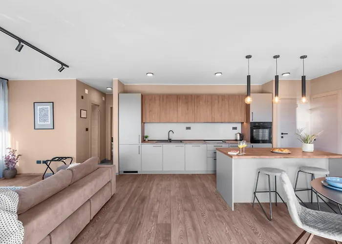 Appartamento Quercus Village App 2 Mit Jacuzzi By Interhome