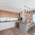 Quercus Village App 2 Mit Jacuzzi By Interhome * كاريغادور