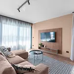 Quercus Village App 2 Mit Jacuzzi By Interhome شقة