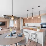 شقة Quercus Village App 2 Mit Jacuzzi By Interhome